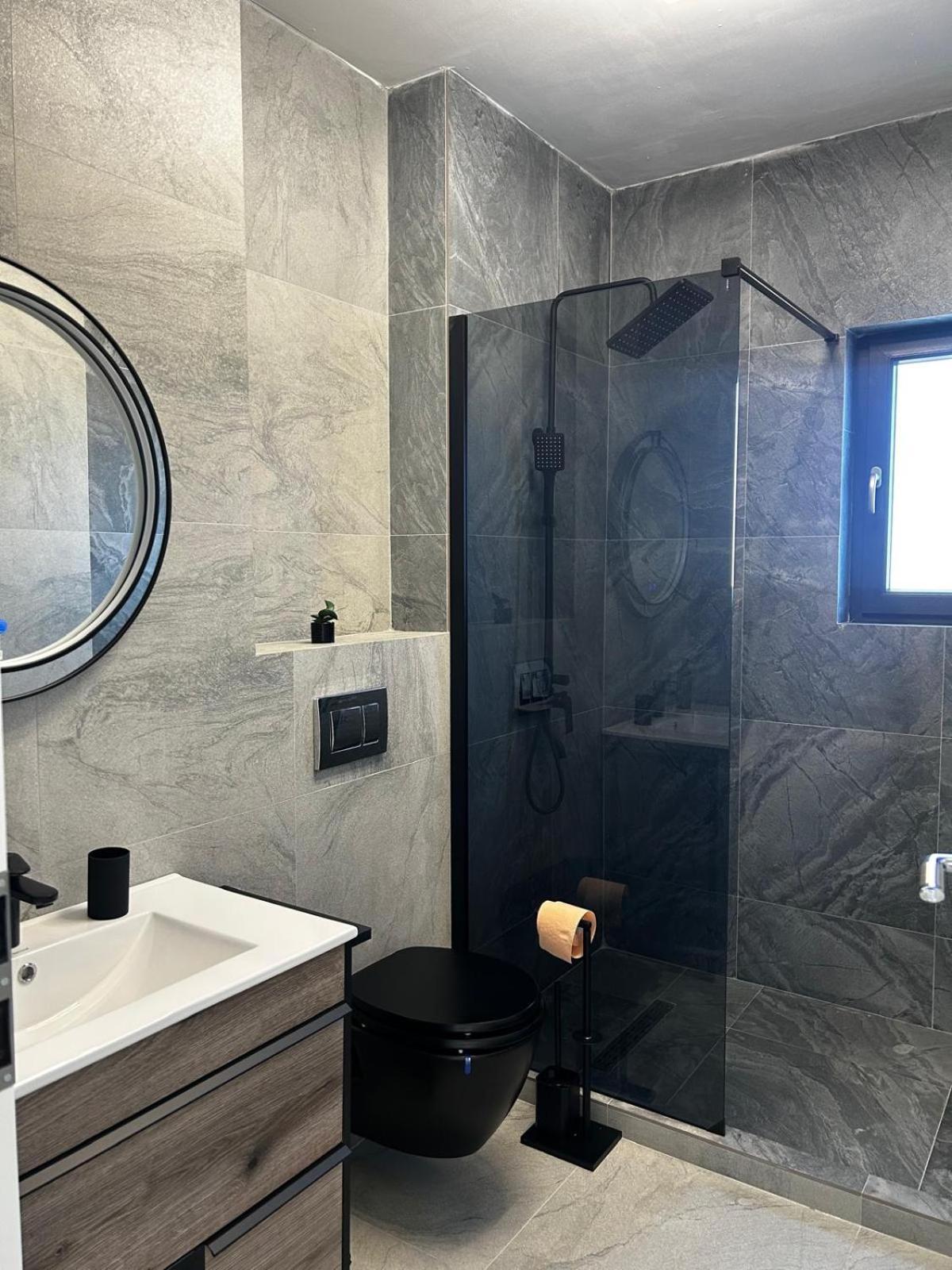 K&K Apartements Craiova Ngoại thất bức ảnh